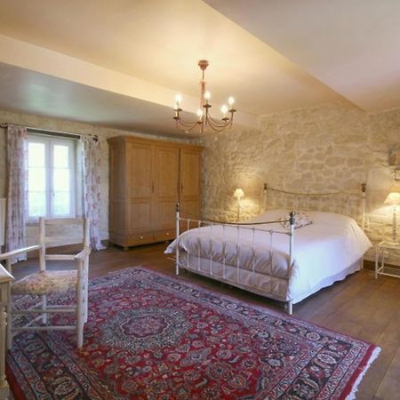 Chambre D'Hotes Spacieuse, Salle De Bain Privative Saint-Michel-de-Fronsac Luaran gambar