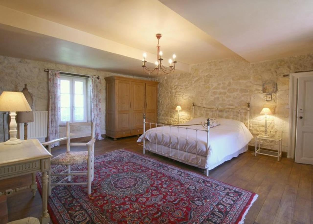 Chambre D'Hotes Spacieuse, Salle De Bain Privative Saint-Michel-de-Fronsac Luaran gambar
